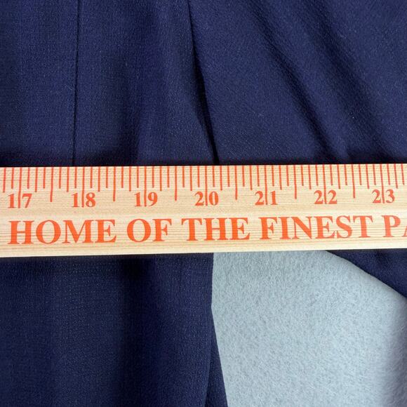 L.L. Bean Women’s Navy Blue Long Sleeve Collared Blouse Top Size M - Picture 8 of 9